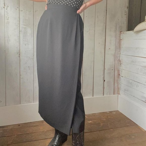 90's Jones New York Black Maxi Skirt - Picture 2 of 3